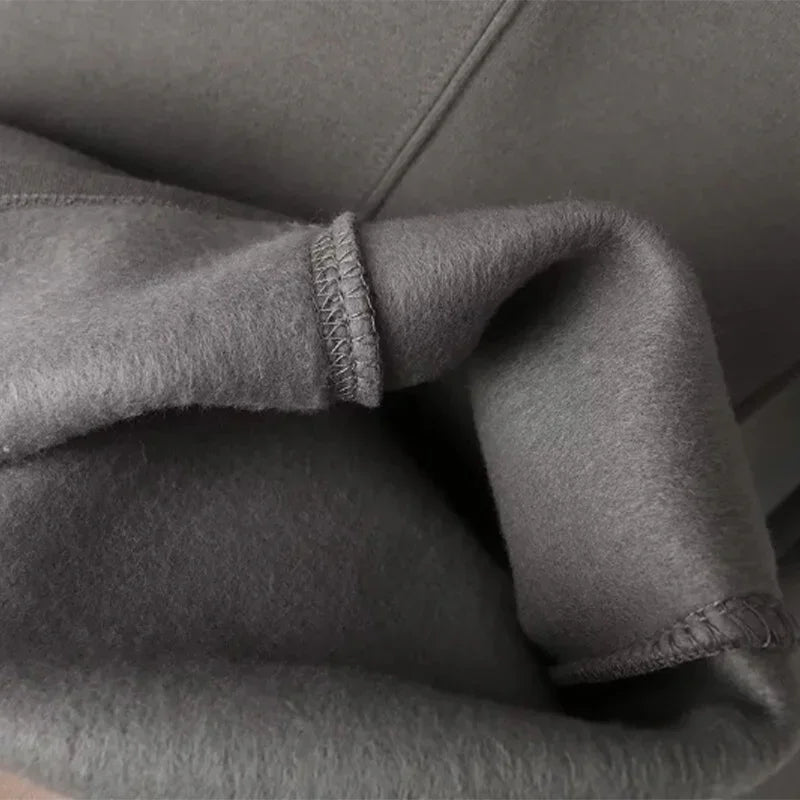 Casual Women's Sweatshirt & Pants Set with Zipper